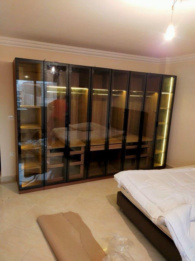 Custom wardrobe and walk-in closet 4